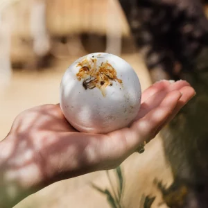 Boule et bombe de bain fleurie Ginger Flower Organic Cocoon